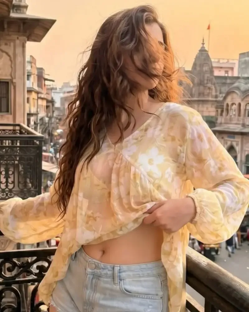Chandana Riven, escort model in HITEC City